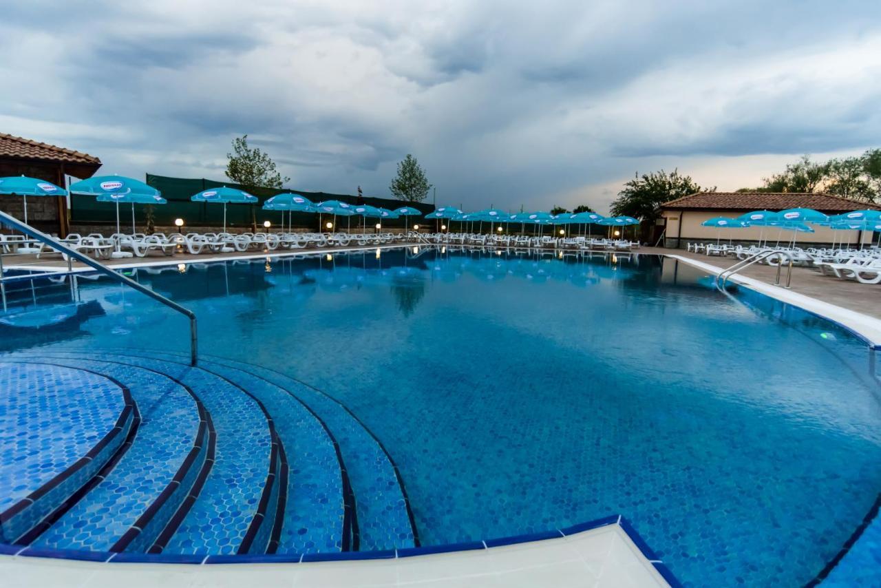 Spa Kompleks Raiski Kat Motel Dimitrovgrad  Dış mekan fotoğraf